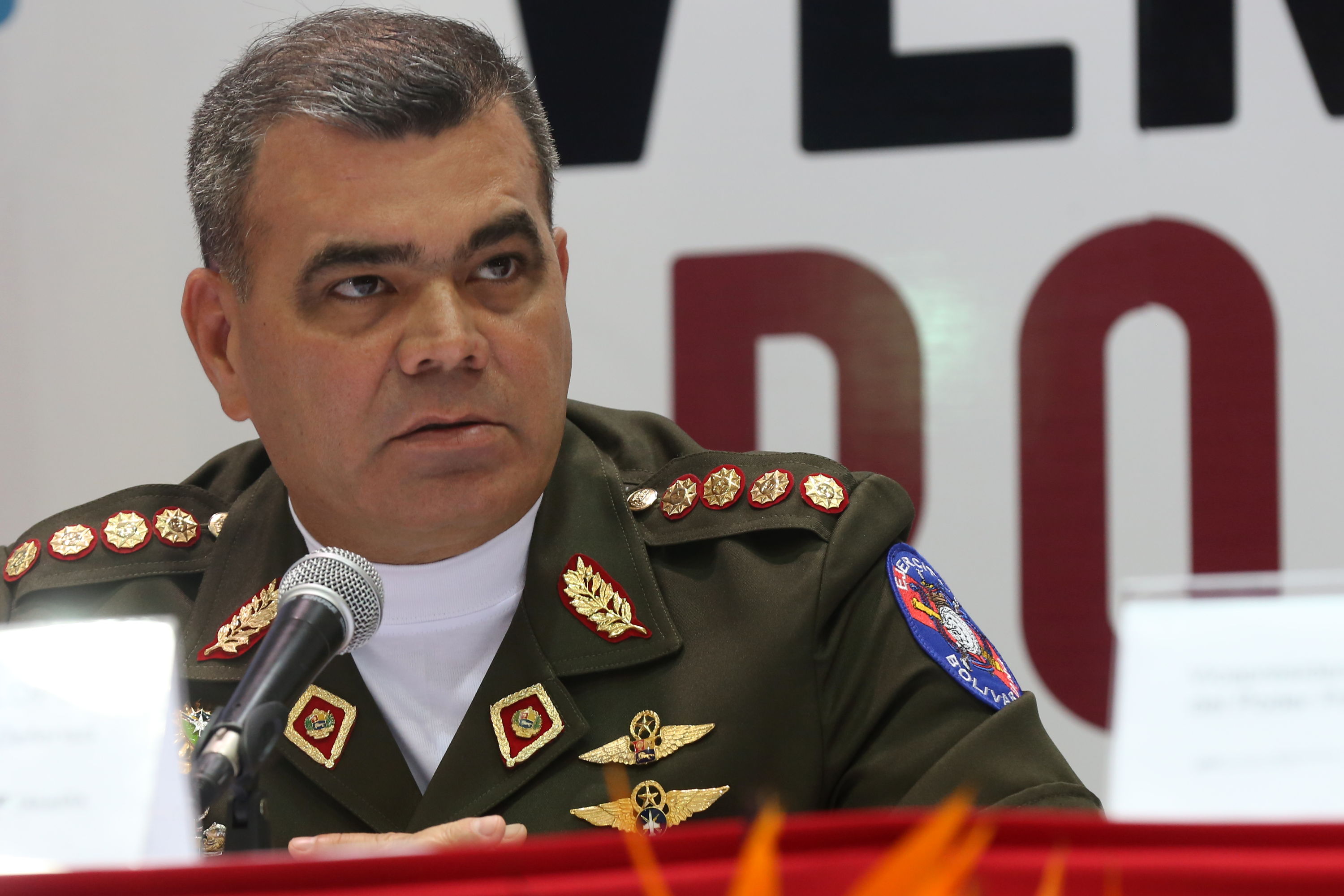 La Fuerza Armada Nacional Bolivariana (FANB) está comprometida con la defensa de la paz y la seguridad del pueblo, agregó Padrino López.