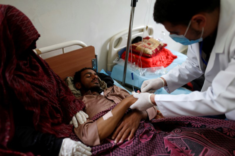 Yemen es devastada por la sequía, hambruna y la epidemia del cólera es otra de las calamidades que azota el país.