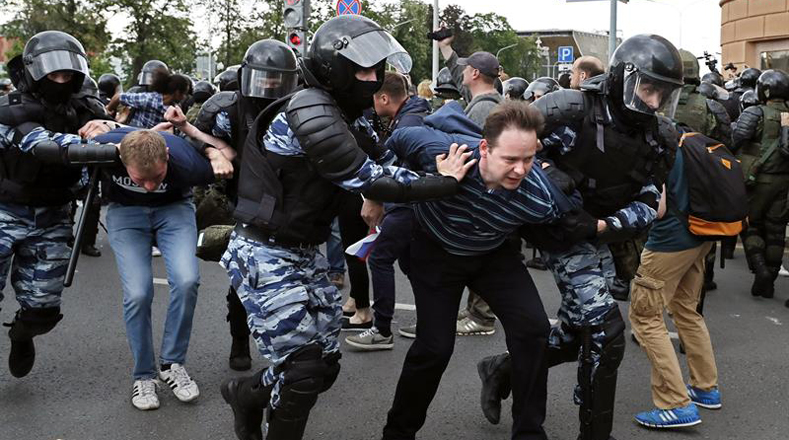 Protestas no autorizadas en Rusia dejan detenidos