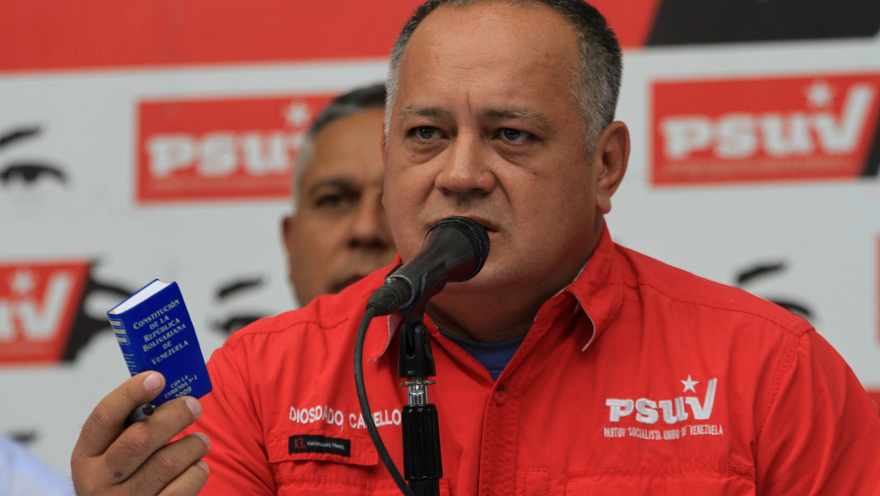 Diosdado Cabello llamó a la oposición a asumir la responsabilidad por la violencia desatada.