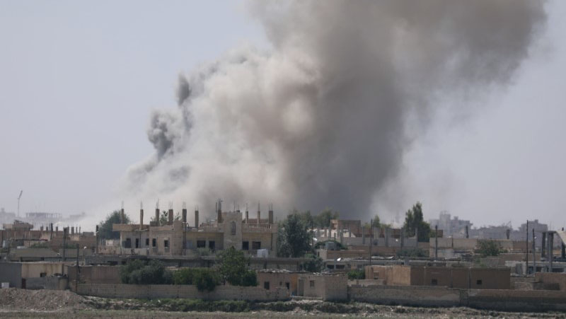 El ataque aéreo ruso se dio en la ciudad de al-Raqa.