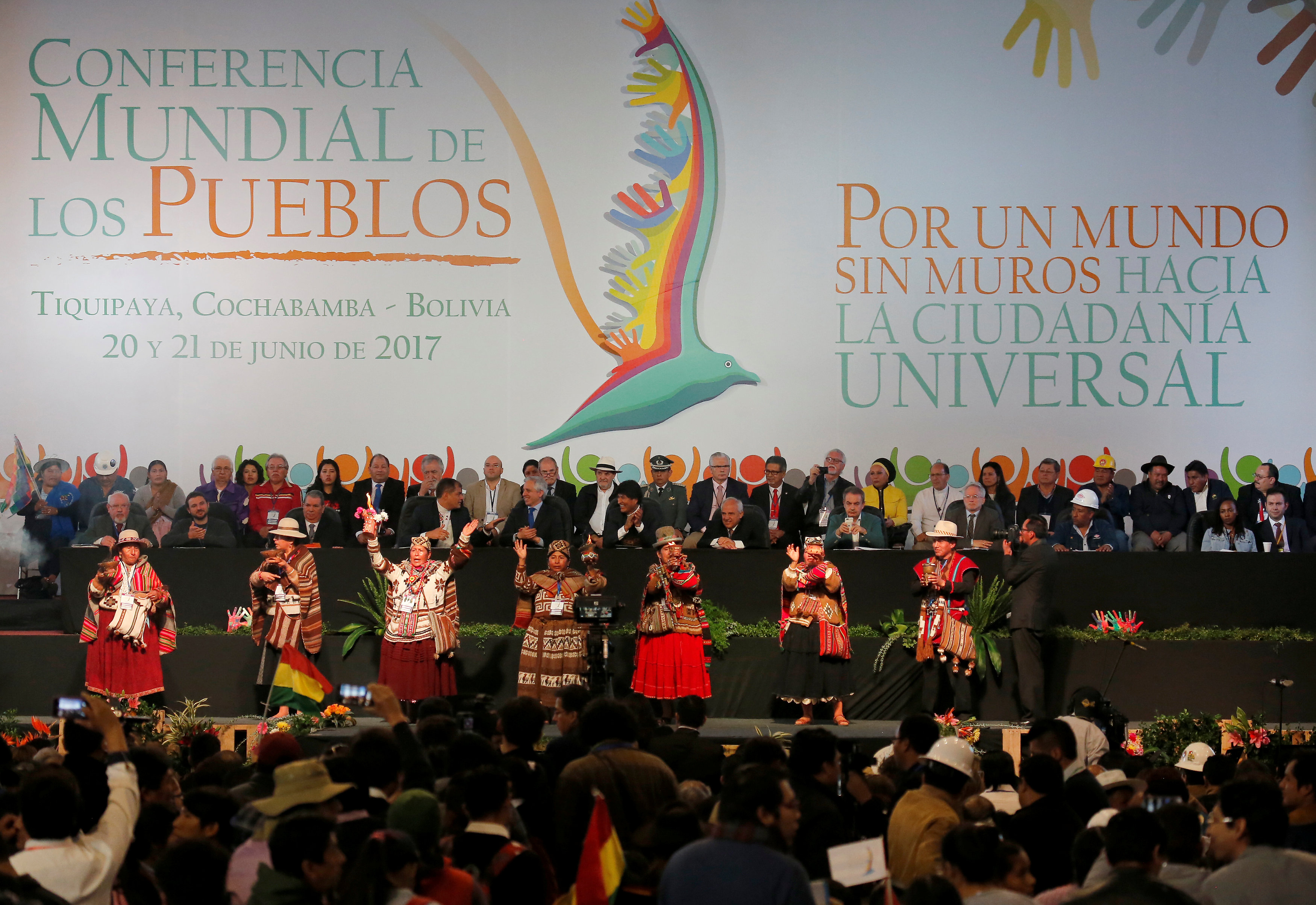 Bolivia alberga la Conferencia Mundial de los Pueblos