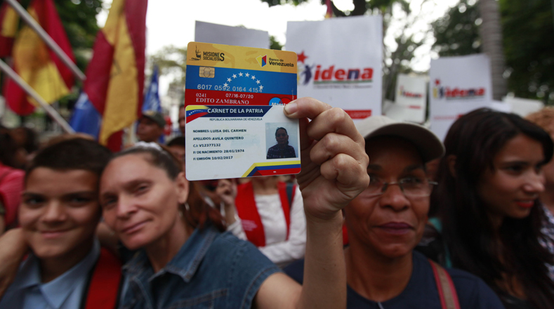 El pueblo chavista de Venezuela se mantiene movilizado en todo en el país en respaldo a las políticas sociales del Gobierno Bolivariano y a la Asamblea Nacional Constituyente (ANC), así como en rechazo a la injerencia extranjera y a los actos violentos y desestabilizadores impulsados por la derecha.