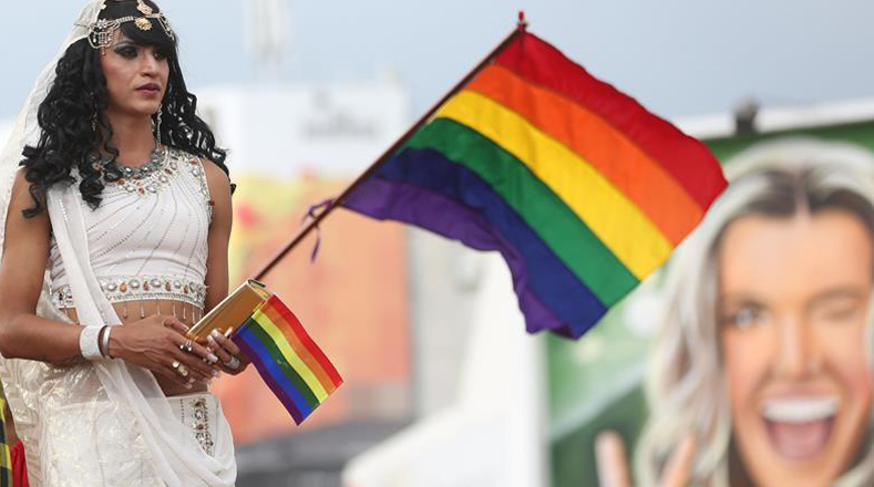 La actriz estadounidense Judy Galard  de la Canción sobre el arcoíris, himno de la comunidad LGBT.