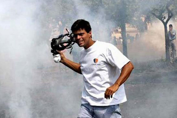 López fue acusado de promover las acciones violentas de 2014 conocidas como las guarimbas, que dejaron 43 muertos.