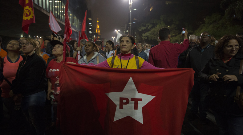 El exmandatario Lula da Silva fue condenado este miércoles sin pruebas, por el juez Sergio Moro, de estar presuntamente implicado en la red de corrupción de Petrobras.