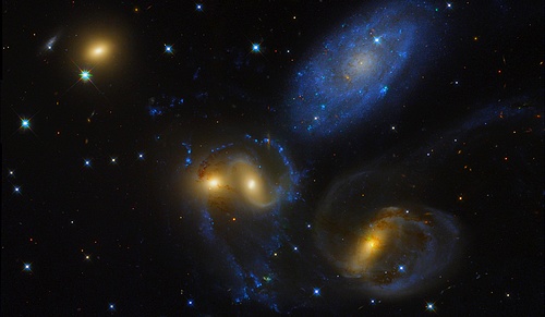 Los supercúmulos de galaxias son las estructuras más grandes descubiertas hasta la fecha por la ciencia y su estudio es relativamente reciente.