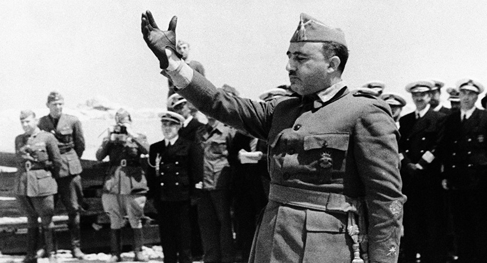 Francisco Franco nació un 4 de diciembre de 1892 en Ferrol, España y falleció el 20 de noviembre de 1975 en Madrid, España.