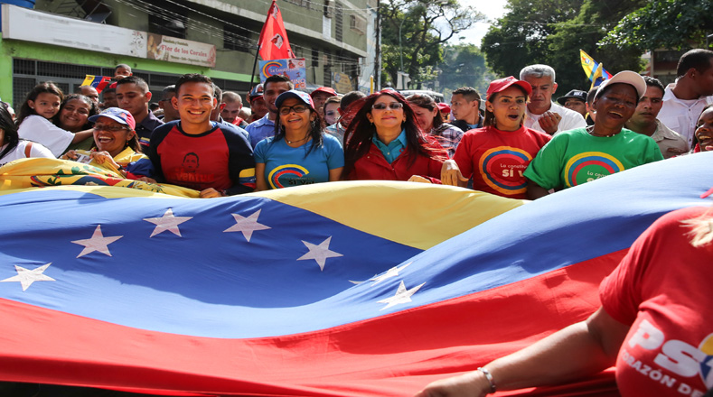 Con una caminata que partió desde el sector Boquerón, en la parroquia Sucre de Caracas, el pueblo revolucionario se movilizó a los talleres del Metro en Propatria en apoyo a la Asamblea Nacional Constituyen.