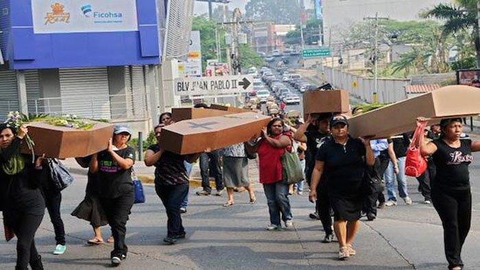 Cada 18 horas ocurre el asesinato de una mujer en Honduras.