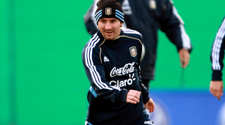 Sampaoli espera que Messi siga dando grandes aportes a la selección argentina.