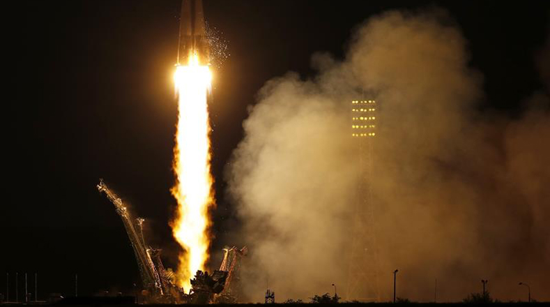 Los tripulantes de la Soyuz permanecerán en la EEI durante 139 días y serán recibidos por el cosmonauta ruso Fiódor Yurchijin y los estadounidenses Jack Fischer y Peggy Whitson.