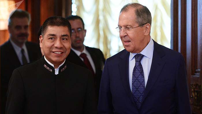 Huanacuni (i) y Lavrov (d) destacaron la importancia de la relación existente entre ambas naciones.