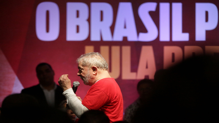 Lula inició este jueves en la ciudad de Salvador su gira por el nordeste del país.