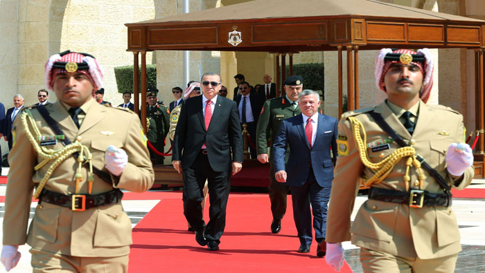 Erdogan visita por primera vez a Jordania desde que fue elegido presidente en 2014.