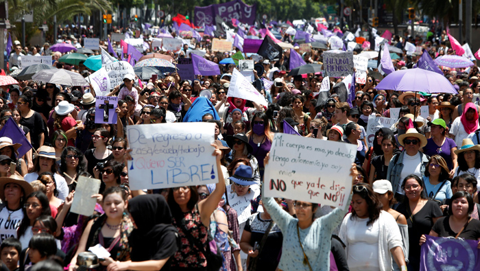 Tras el asesinato de Mara Castilla, miles de mexicanos marcharon este domingo contra los feminicidios.