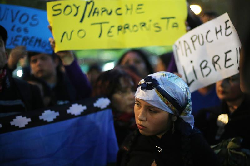 Varias marchas y manifestaciones se han realizado a lo largo del país exigiendo la liberación de los presos mapuche y el cese a la violencia policial contra ese pueblo.