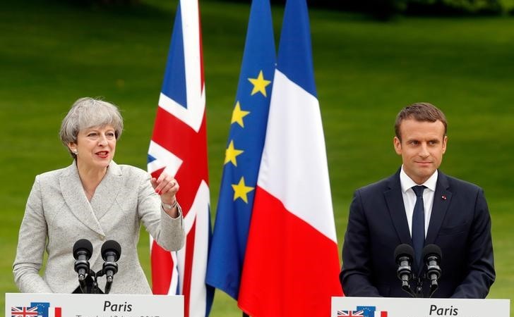 La primer ministra británica destacó la amistad con el vecino país europeo 