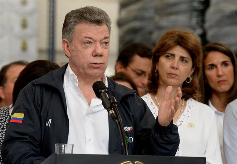 La mayoría de los candidatos criticaron la carta dirigida por Santos.