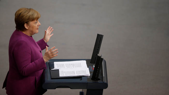 Merkel acudió una vez más al Bundestag para ofrecer un mensaje al país.