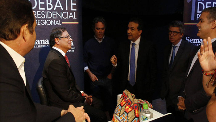 En el debate participaron cuatro de los siete candidatos para la Presidencia de Colombia.