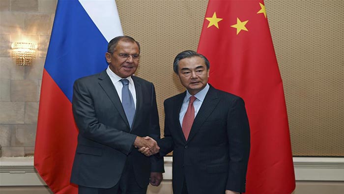 Ambos cancilleres mantuvieron un encuentro antes de la reunión de los diplomáticos que conforman el grupo BRICS.