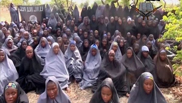 Más de 200 niñas nigerianas permanecen secuestradas por la milicia radical islámica Boko Haram. (Foto: Archivo)