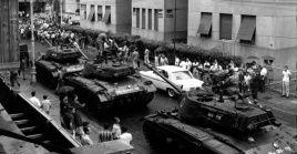 Tanks in the streets of Rio de Janeiro during the 1964 coup d'etat in Brazil.