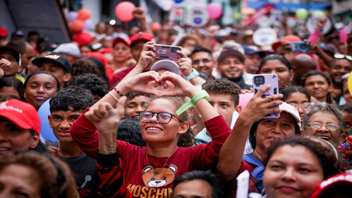 Realizan movilizaciones en apoyo al presidente Maduro en Venezuela