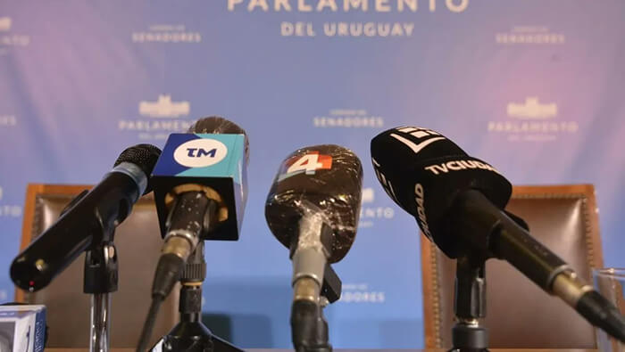La Asociación de la Prensa Uruguaya advierte que la norma “constituye un grave retroceso en materia de derechos humanos