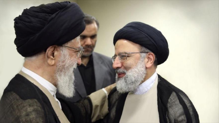El político expresó sus condolencias y lamentó la pérdida de un servidor honesto y valioso para Irán en este trágico suceso.