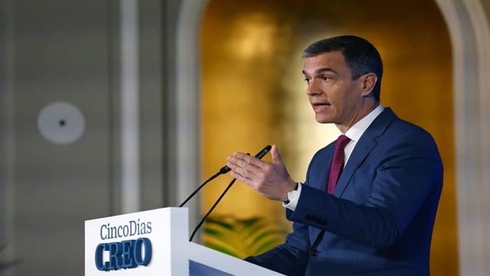 Sánchez expresó que la respuesta a Milei será acorde a la dignidad de la democracia española.
