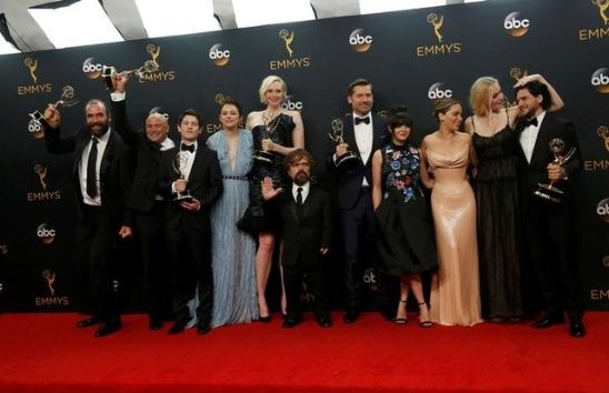 Juegos de Tronos se convierte en la producción más premiada de los Emmy.