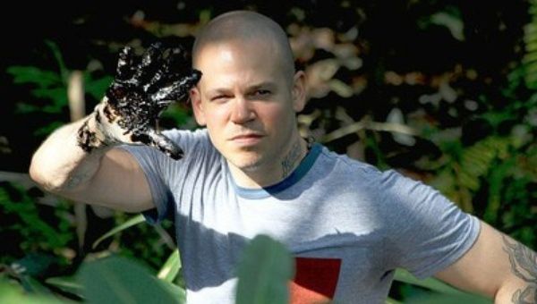 Calle 13 stand up against Chevron