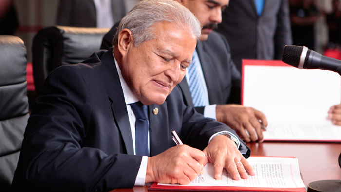 El mandatario salvadoreño propone unión estratégica entre SICA y Mercosur (AVN)