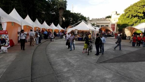 Hoy es la clausura de la V Feria del Libro de Caracas
