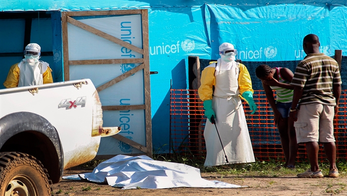 La epidemia de ébola en África Occidental llegó también a Nigeria al contagiarse un médico