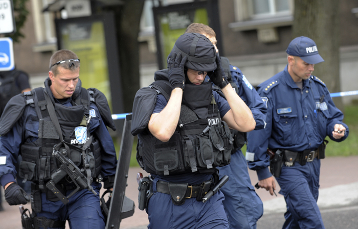 Policías de EE.UU. están autorizados para el uso de armas militares. EFE.