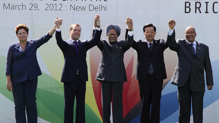 Según lo acordado por los cinco mandatarios del grupo de los BRICS, en sus primeros años de funcionamiento el banco recibirá una aportación de 2 mil millones de dólares por cada país. (Foto: Efe)