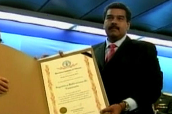 Presidente venezolano, Nicolás Maduro, recibe el reconocimiento de la FAO, por los logros alcanzados en materia de erradicación del hambre. (Foto:teleSUR)