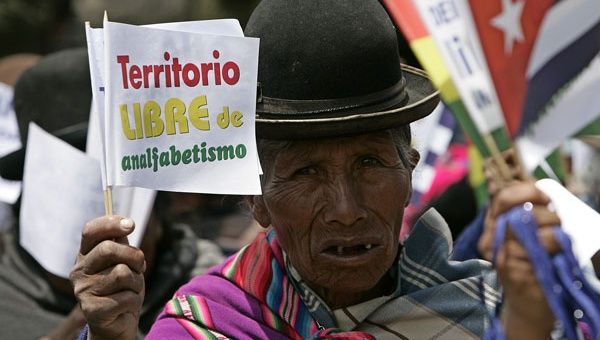 El instituto será el primero de 37 institutos de lenguas autóctonas en Bolivia. (Foto: EFE)