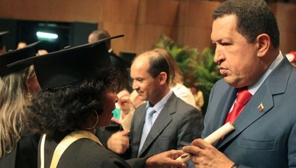 La Misión Sucre ha graduado a casi 400 mil profesionales venezolanos. (Foto: Archivo) 