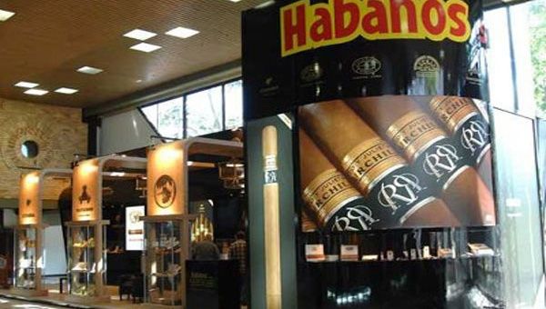 El Palacio de las Convenciones de La Habana (capital cubana), se viste de fiesta para recibir a los amantes del mejor tabaco del mundo desde el próximo 24 al 28 de febrero del 2014. (Foto: Archivo).

