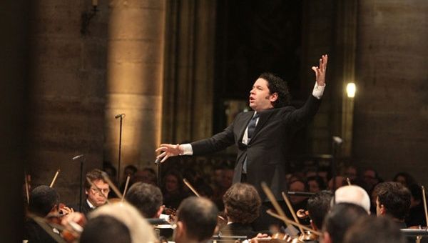Gustavo Dudamel es uno de los emblemas del programa fundado hace 39 años por el maestro José Antonio Abreu. (Foto: Prensa FundaMusical Bolívar) 