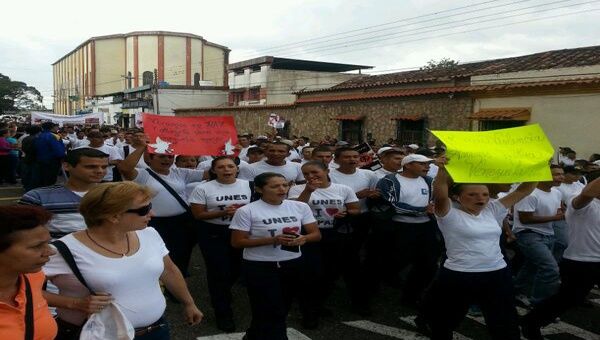El objetivo de la marcha era transmitir un mensaje de respeto, tolerancia y concordia. (Foto: @INNTachira)