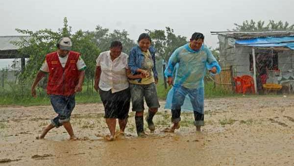 Las fuertes lluvias han dejado damnificadas a más de 30 mil personas en Bolivia. (Foto: ABI)