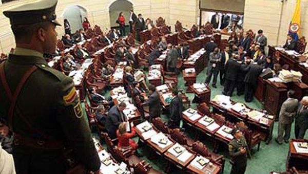 Parlamentarios colombianos evaluarán desde el Congreso si es necesario iniciar otra reforma a la inteligencia militar. (Foto: semana.com) 