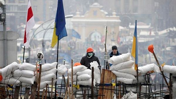 Las barricadas que tenían instaladas en las afueras de Kiev también fueron eliminadas. (Foto: EFE) 