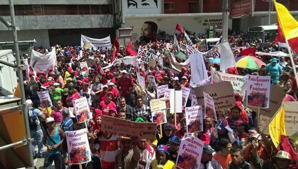 Comienzan a concentrarse las Comunas venezolanas para marchar por la patria. (Foto: @teogriffintlSUR)