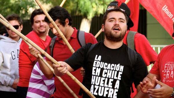 Recordaron el legado del Comandante de la Revolución y resaltaron sus triunfos en los avances en la educación pública en Venezuela. (Foto: @rolandoteleSUR)